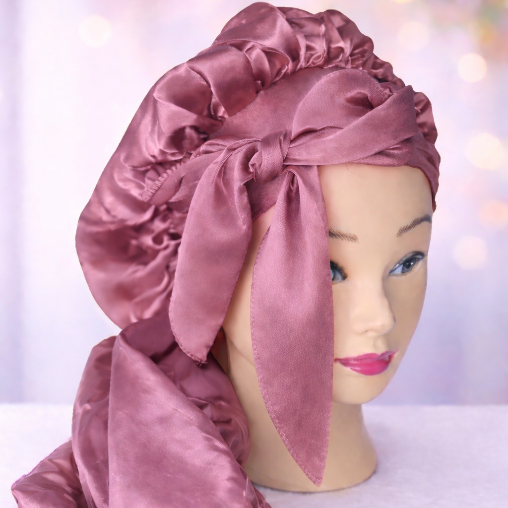 Dlhá saténová čiapka